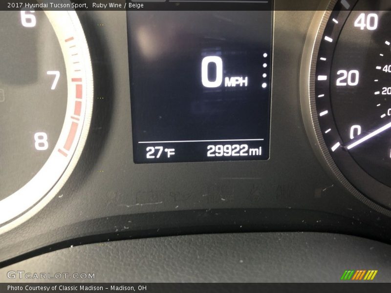 Ruby Wine / Beige 2017 Hyundai Tucson Sport