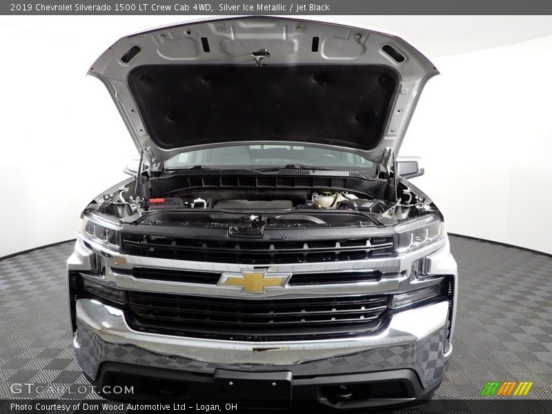 Silver Ice Metallic / Jet Black 2019 Chevrolet Silverado 1500 LT Crew Cab 4WD