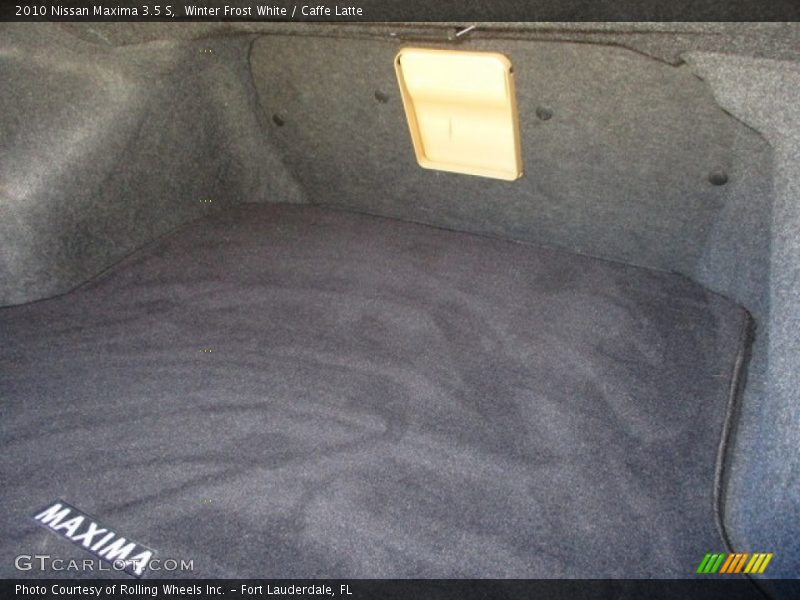 Winter Frost White / Caffe Latte 2010 Nissan Maxima 3.5 S