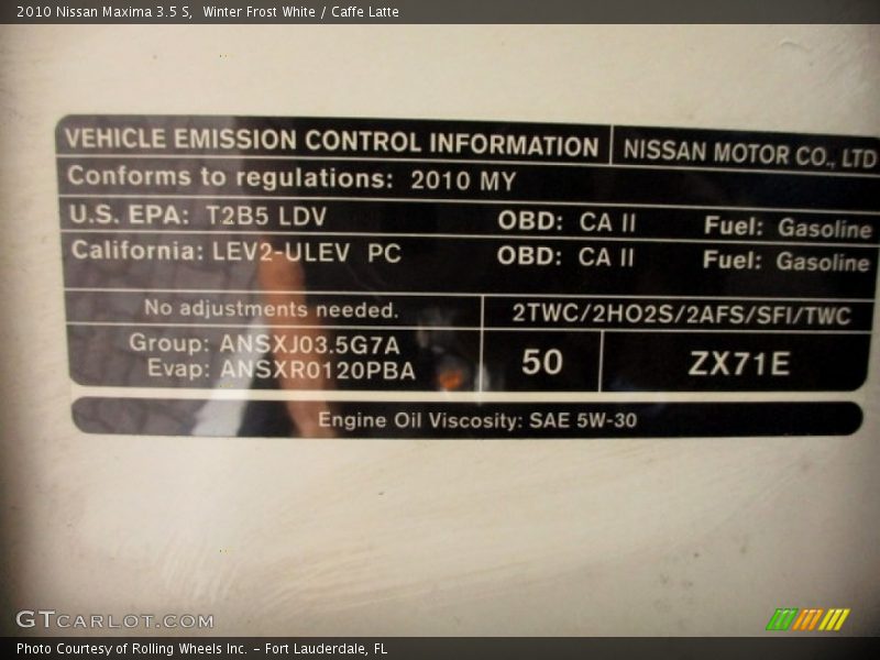 Winter Frost White / Caffe Latte 2010 Nissan Maxima 3.5 S