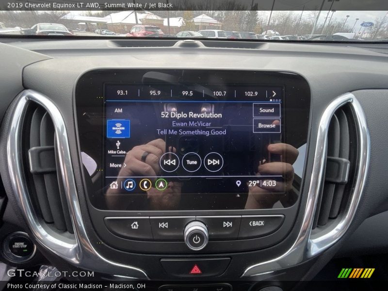 Summit White / Jet Black 2019 Chevrolet Equinox LT AWD