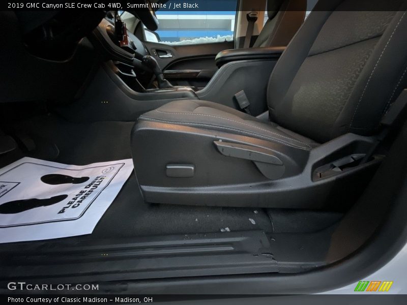Summit White / Jet Black 2019 GMC Canyon SLE Crew Cab 4WD
