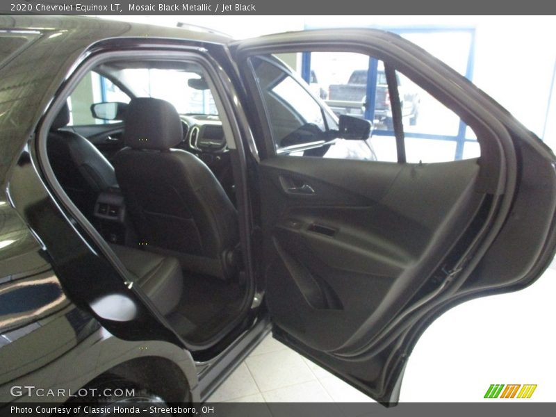 Mosaic Black Metallic / Jet Black 2020 Chevrolet Equinox LT