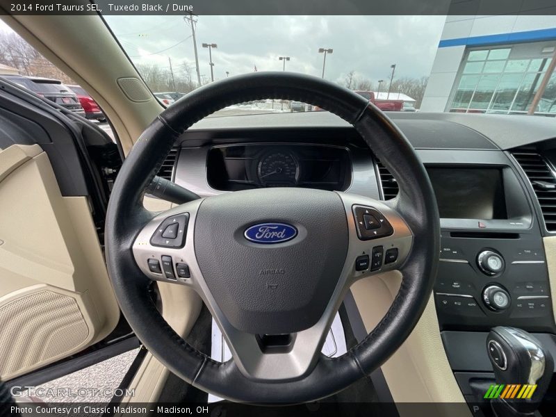 Tuxedo Black / Dune 2014 Ford Taurus SEL