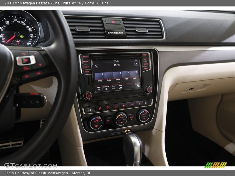 Pure White / Cornsilk Beige 2018 Volkswagen Passat R-Line