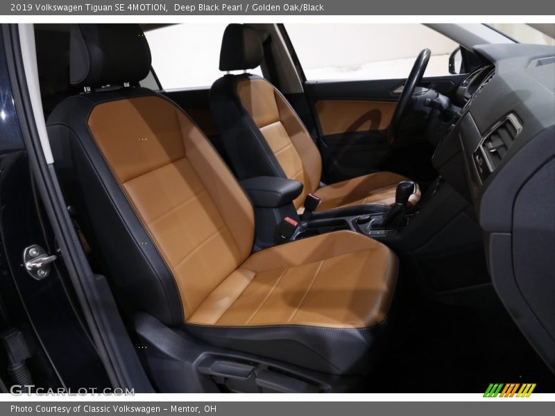 Front Seat of 2019 Tiguan SE 4MOTION
