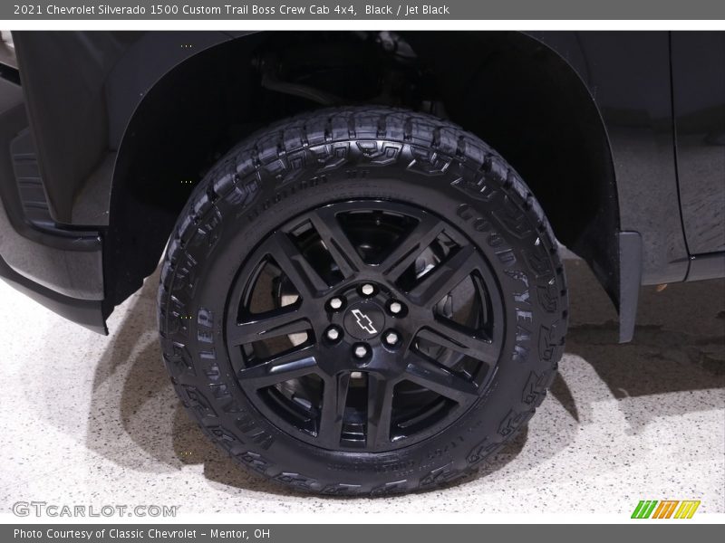 Black / Jet Black 2021 Chevrolet Silverado 1500 Custom Trail Boss Crew Cab 4x4