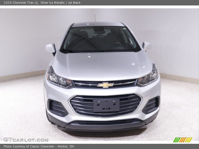Silver Ice Metallic / Jet Black 2020 Chevrolet Trax LS