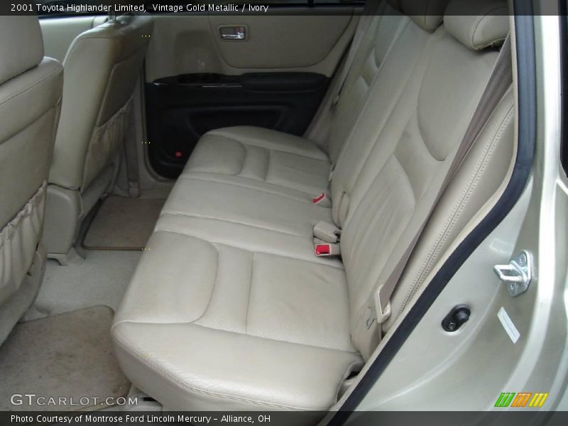 Vintage Gold Metallic / Ivory 2001 Toyota Highlander Limited