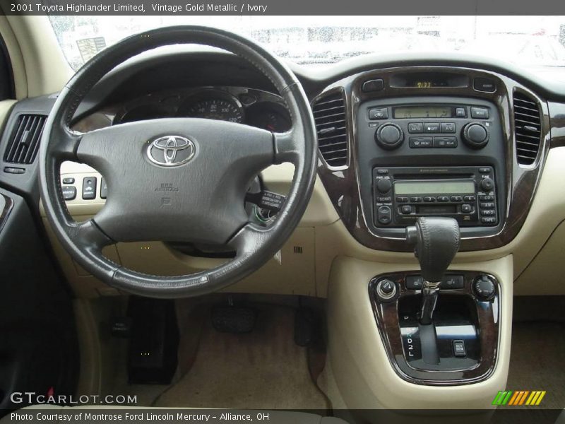 Vintage Gold Metallic / Ivory 2001 Toyota Highlander Limited