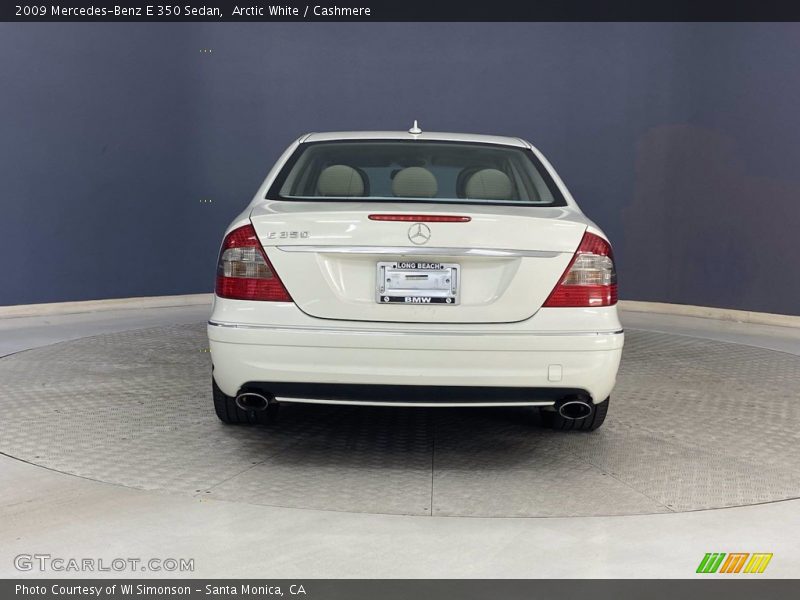 Arctic White / Cashmere 2009 Mercedes-Benz E 350 Sedan
