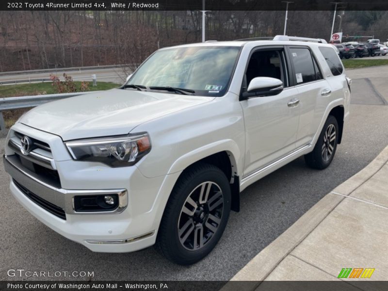 Front 3/4 View of 2022 4Runner Limited 4x4