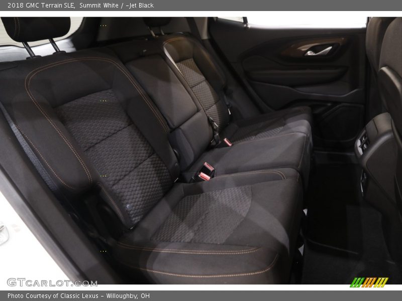 Summit White / ­Jet Black 2018 GMC Terrain SLE