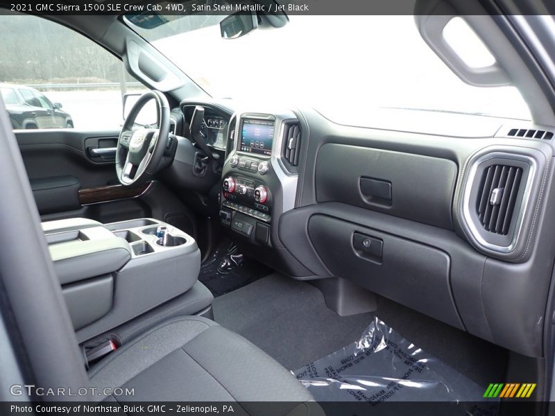 Dashboard of 2021 Sierra 1500 SLE Crew Cab 4WD