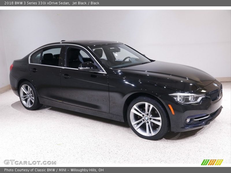 Jet Black / Black 2018 BMW 3 Series 330i xDrive Sedan