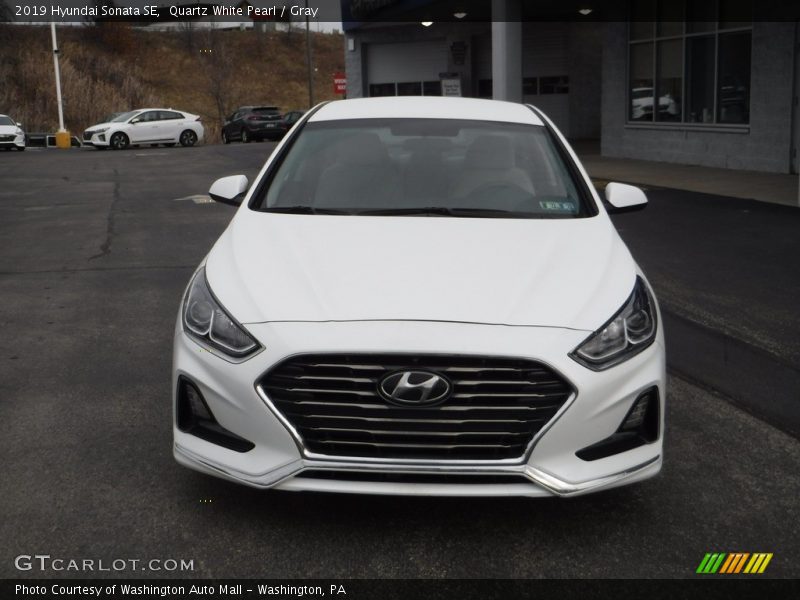 Quartz White Pearl / Gray 2019 Hyundai Sonata SE