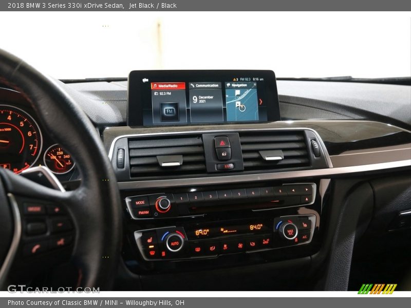 Jet Black / Black 2018 BMW 3 Series 330i xDrive Sedan