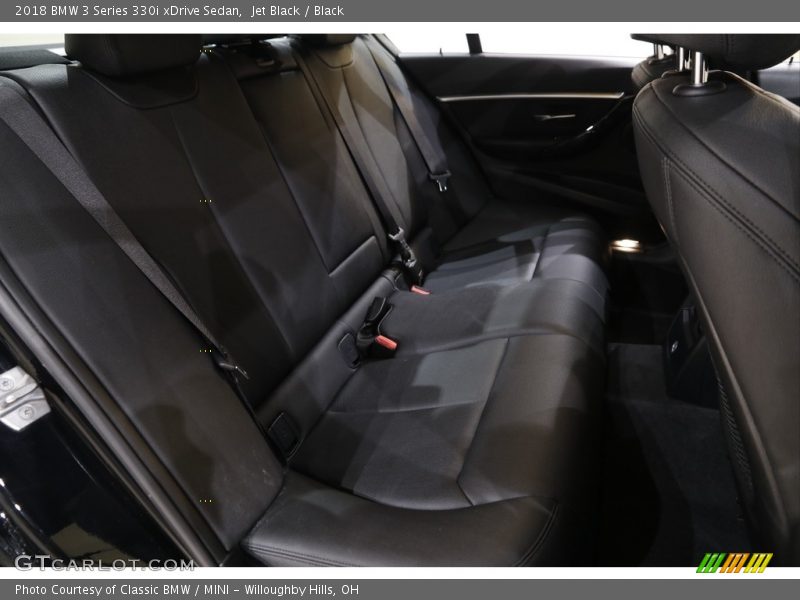 Jet Black / Black 2018 BMW 3 Series 330i xDrive Sedan