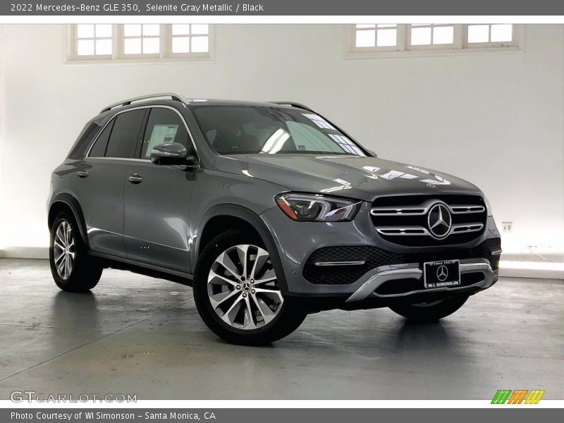 Front 3/4 View of 2022 GLE 350