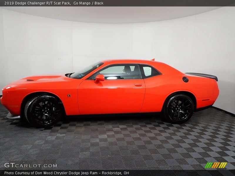 Go Mango / Black 2019 Dodge Challenger R/T Scat Pack