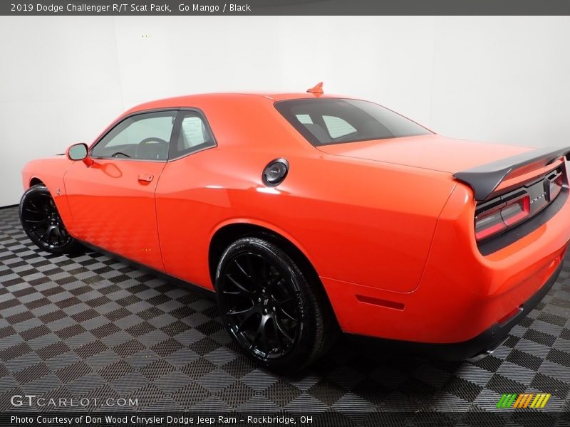 Go Mango / Black 2019 Dodge Challenger R/T Scat Pack