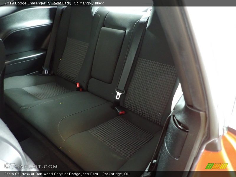 Go Mango / Black 2019 Dodge Challenger R/T Scat Pack