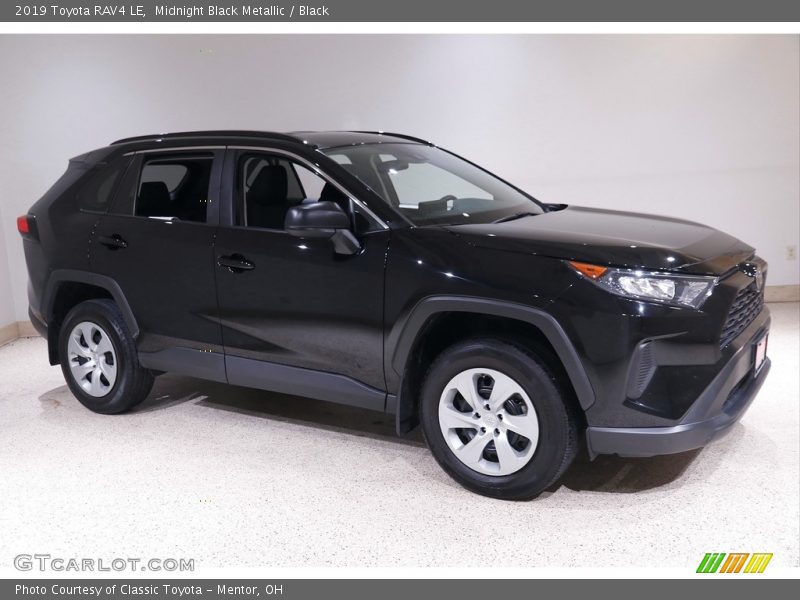 Midnight Black Metallic / Black 2019 Toyota RAV4 LE