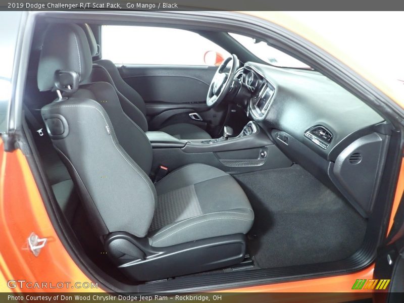 Go Mango / Black 2019 Dodge Challenger R/T Scat Pack