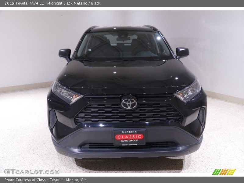 Midnight Black Metallic / Black 2019 Toyota RAV4 LE