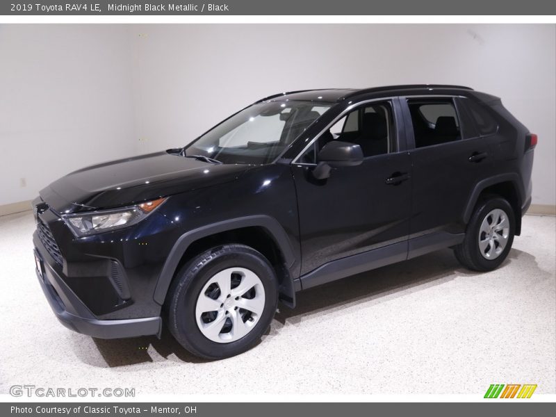 Midnight Black Metallic / Black 2019 Toyota RAV4 LE