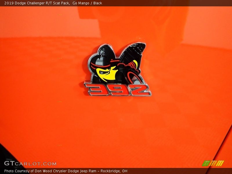 Go Mango / Black 2019 Dodge Challenger R/T Scat Pack