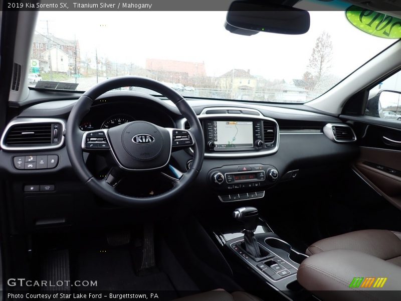 Titanium Silver / Mahogany 2019 Kia Sorento SX