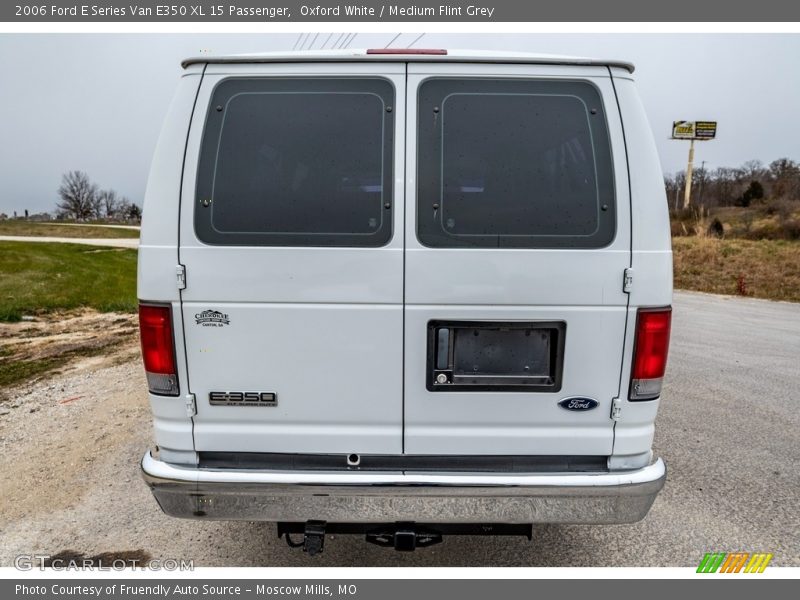 Oxford White / Medium Flint Grey 2006 Ford E Series Van E350 XL 15 Passenger