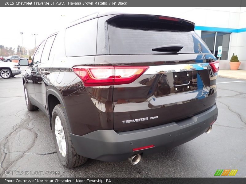 Havana Brown Metallic / Jet Black 2019 Chevrolet Traverse LT AWD
