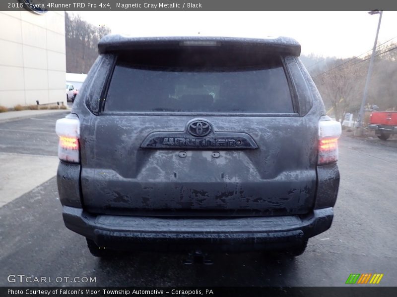 Magnetic Gray Metallic / Black 2016 Toyota 4Runner TRD Pro 4x4