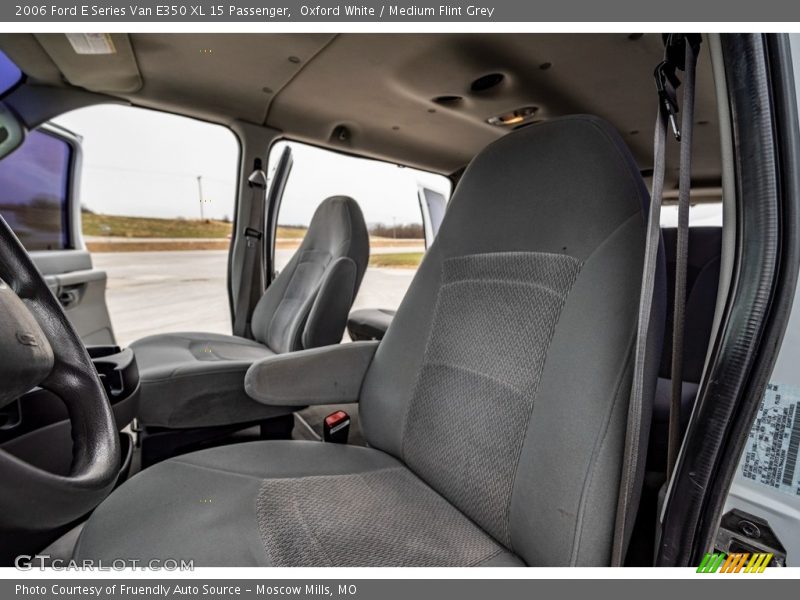Oxford White / Medium Flint Grey 2006 Ford E Series Van E350 XL 15 Passenger