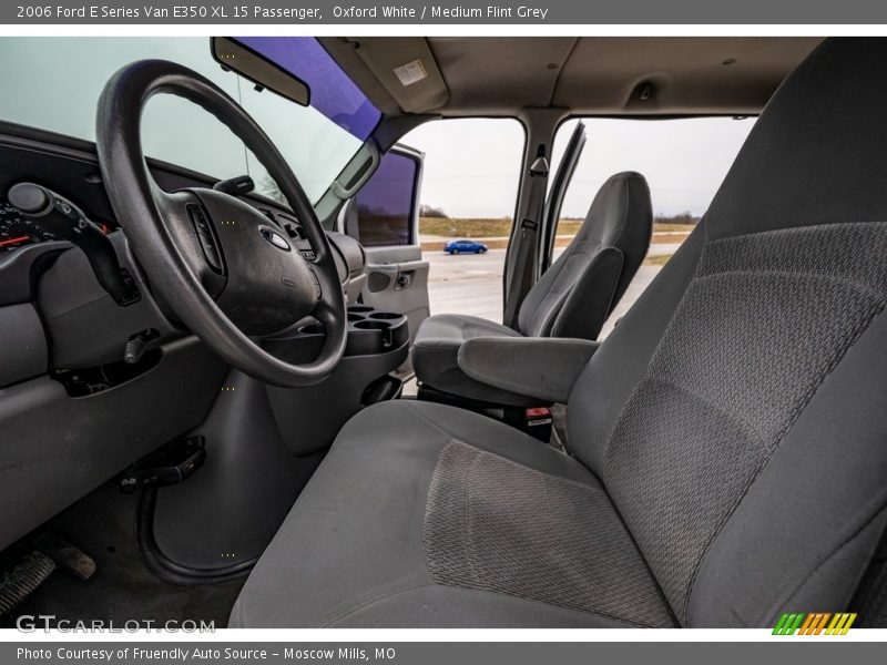 Oxford White / Medium Flint Grey 2006 Ford E Series Van E350 XL 15 Passenger