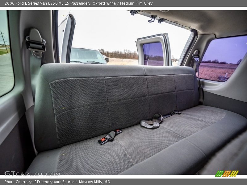 Oxford White / Medium Flint Grey 2006 Ford E Series Van E350 XL 15 Passenger