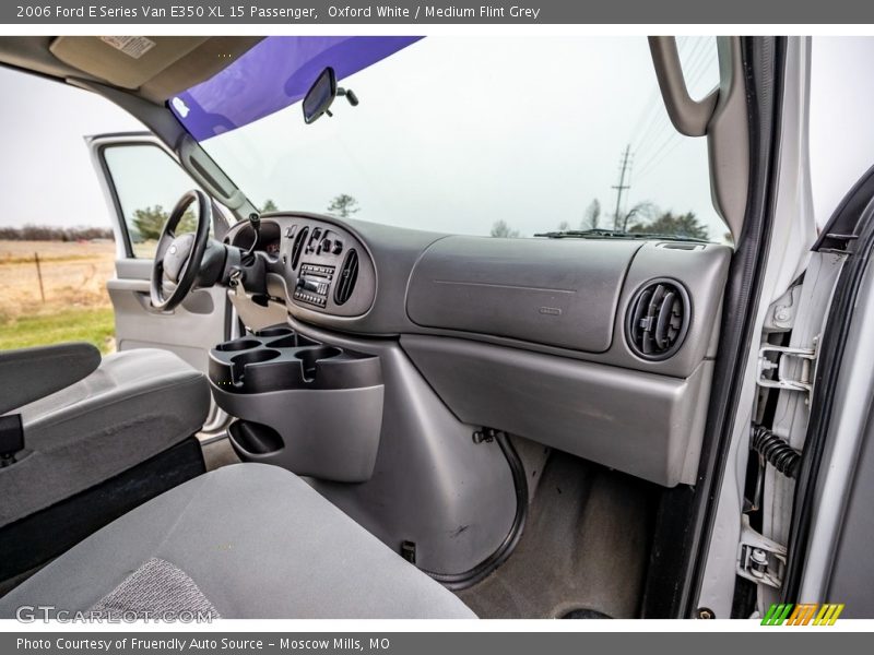 Oxford White / Medium Flint Grey 2006 Ford E Series Van E350 XL 15 Passenger