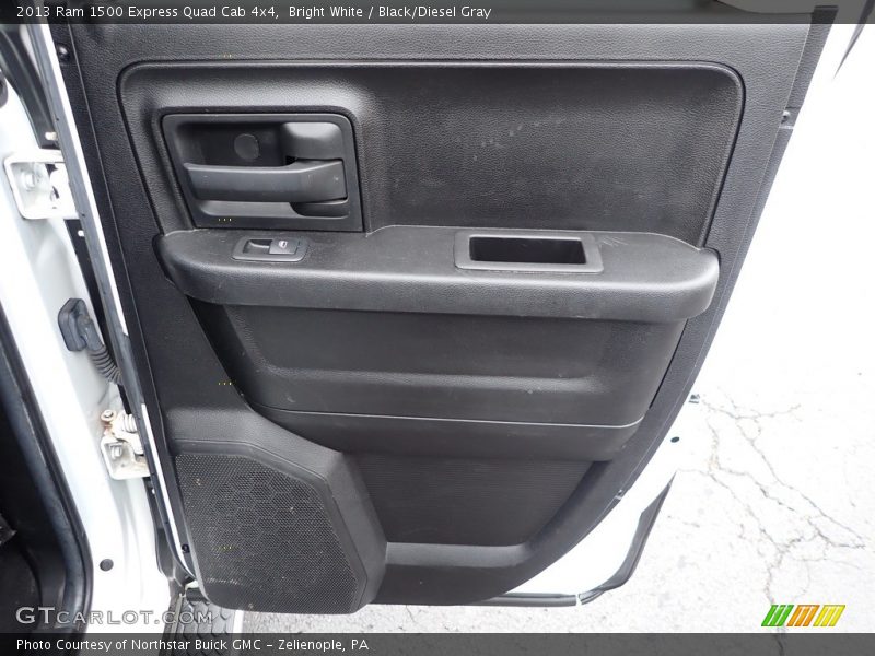 Bright White / Black/Diesel Gray 2013 Ram 1500 Express Quad Cab 4x4