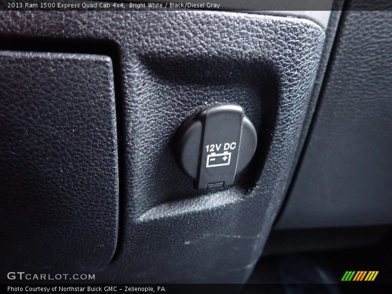 Bright White / Black/Diesel Gray 2013 Ram 1500 Express Quad Cab 4x4