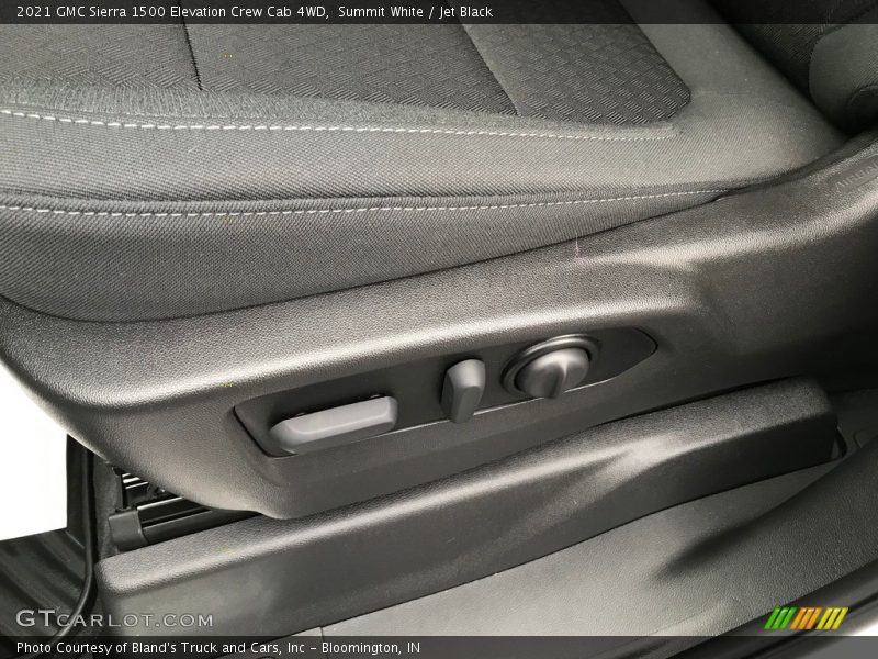 Summit White / Jet Black 2021 GMC Sierra 1500 Elevation Crew Cab 4WD