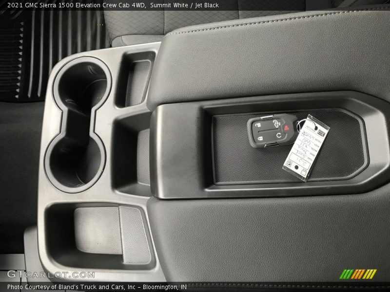 Summit White / Jet Black 2021 GMC Sierra 1500 Elevation Crew Cab 4WD