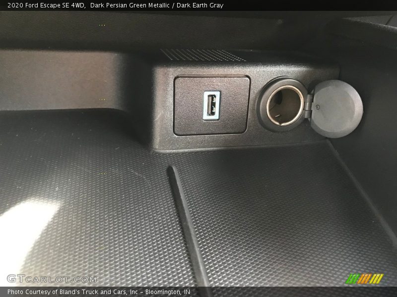 Dark Persian Green Metallic / Dark Earth Gray 2020 Ford Escape SE 4WD