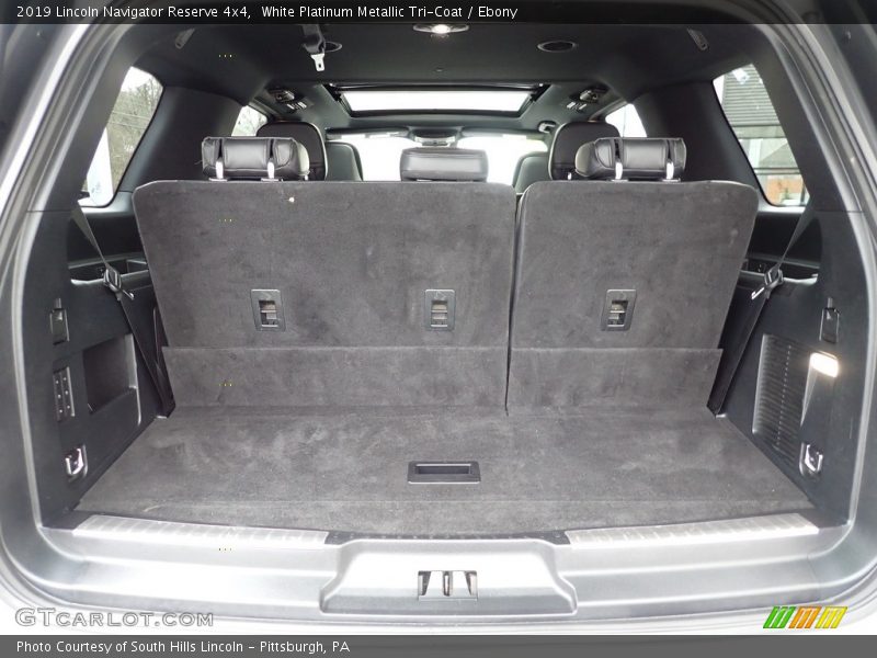 White Platinum Metallic Tri-Coat / Ebony 2019 Lincoln Navigator Reserve 4x4