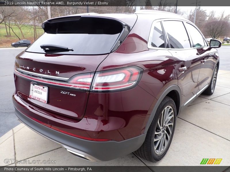 Burgundy Velvet / Ebony 2019 Lincoln Nautilus Reserve AWD