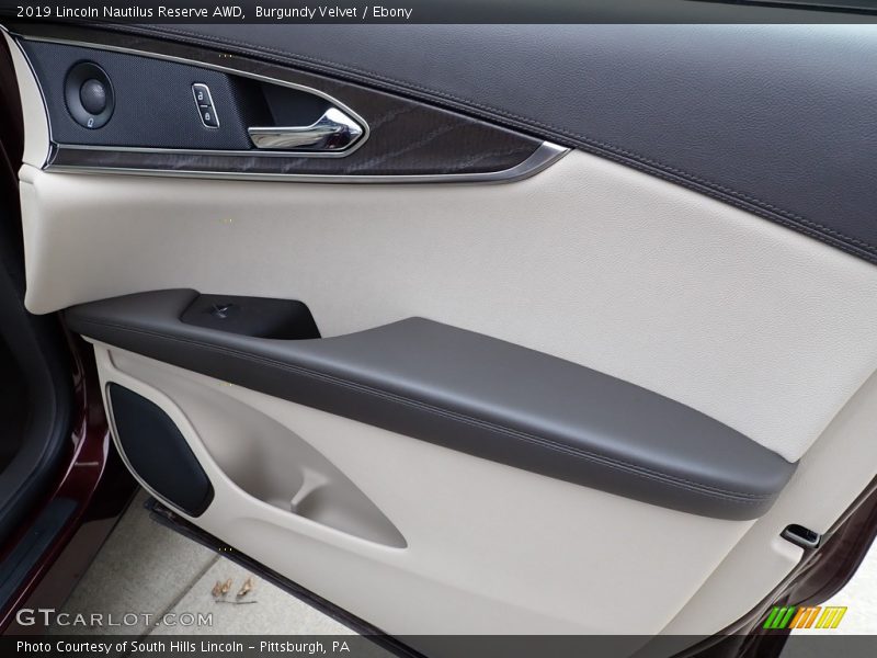 Burgundy Velvet / Ebony 2019 Lincoln Nautilus Reserve AWD