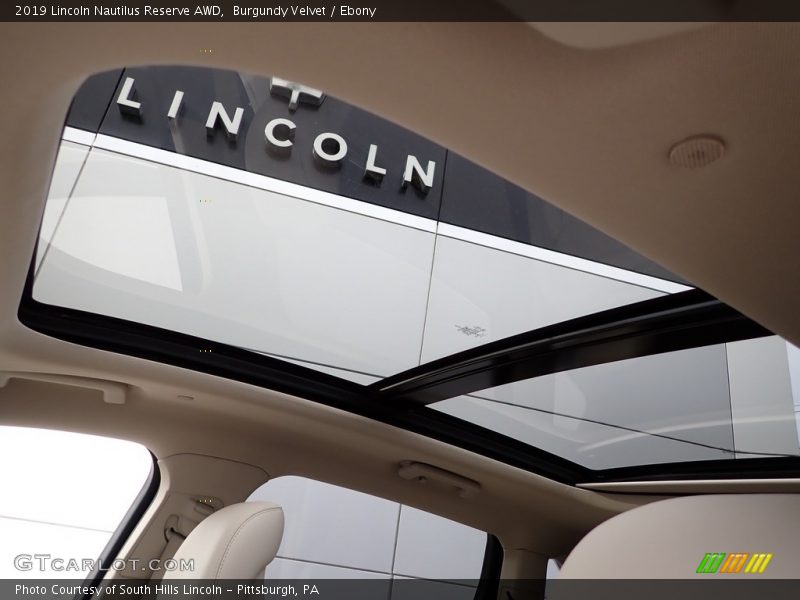 Burgundy Velvet / Ebony 2019 Lincoln Nautilus Reserve AWD