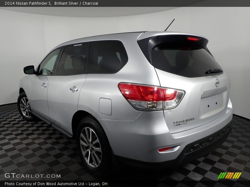Brilliant Silver / Charcoal 2014 Nissan Pathfinder S