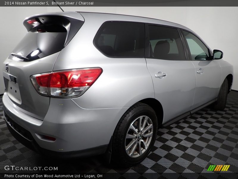Brilliant Silver / Charcoal 2014 Nissan Pathfinder S